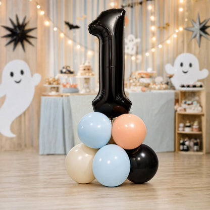 One Spooky Dude balloon tower: 8 latex balloons topped with a Ghost foil