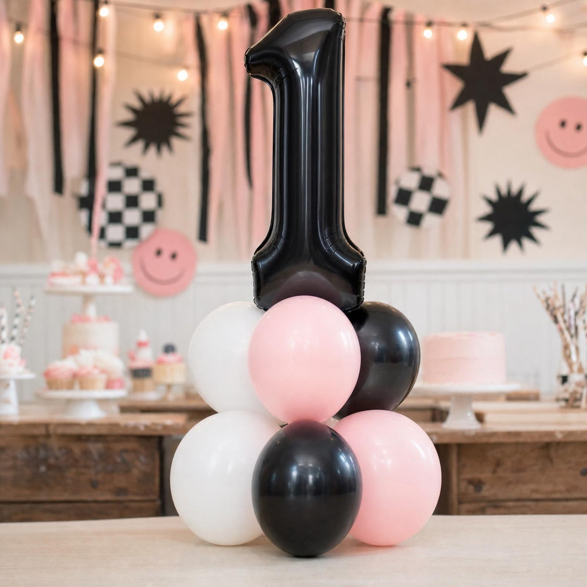 One Happy Girl (Pink) balloon tower: 8 latex balloons topped with a Pink Smiley foil
