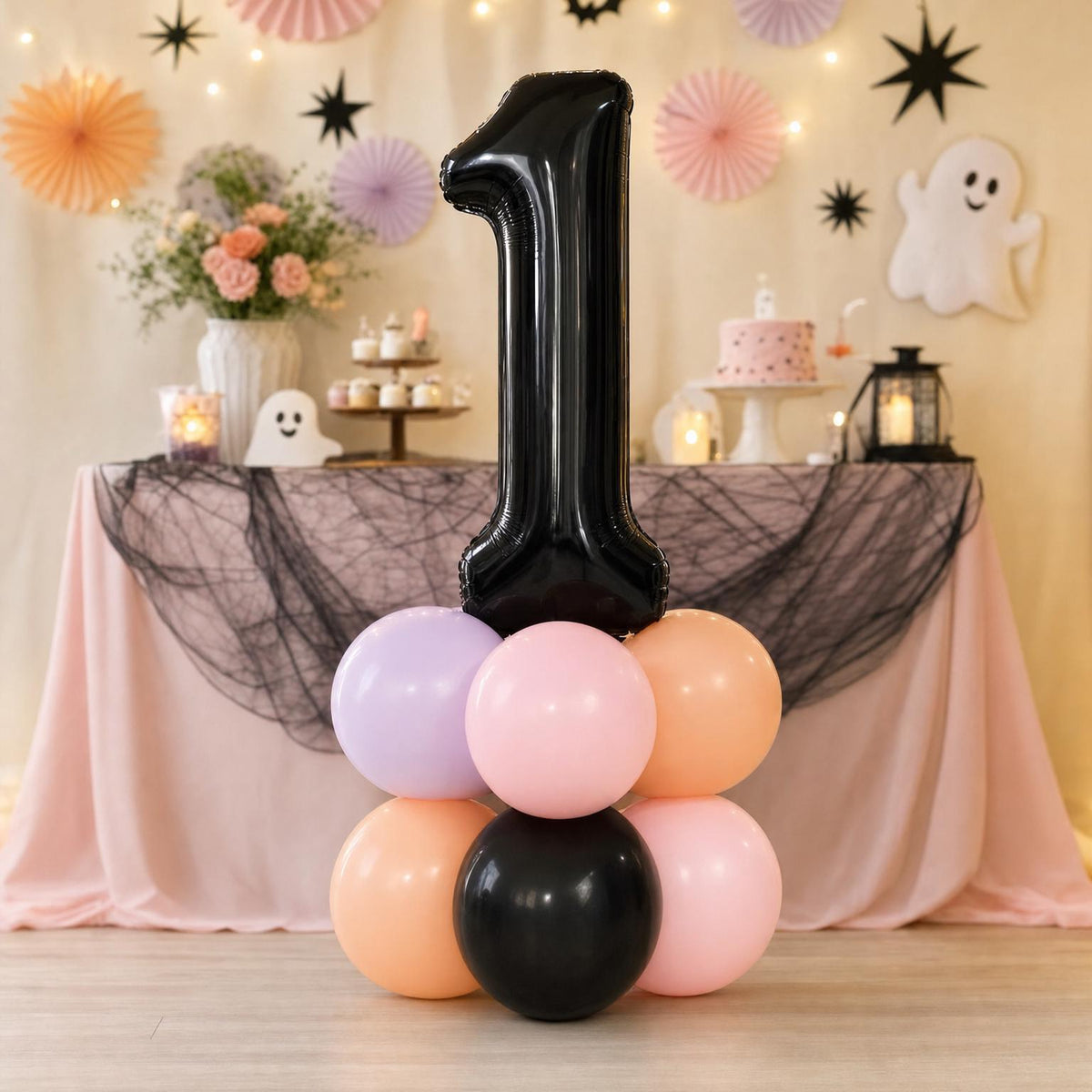 Spooky One balloon tower: 8 latex balloons topped with a Ghost foil